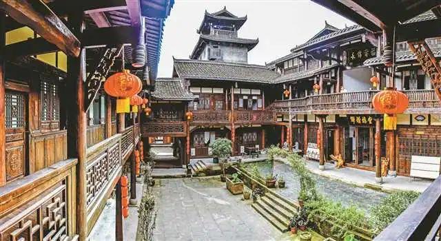 它被称为“柑桔皇后”,皮薄薄的、肉嫩嫩的,像果冻一样嫩滑